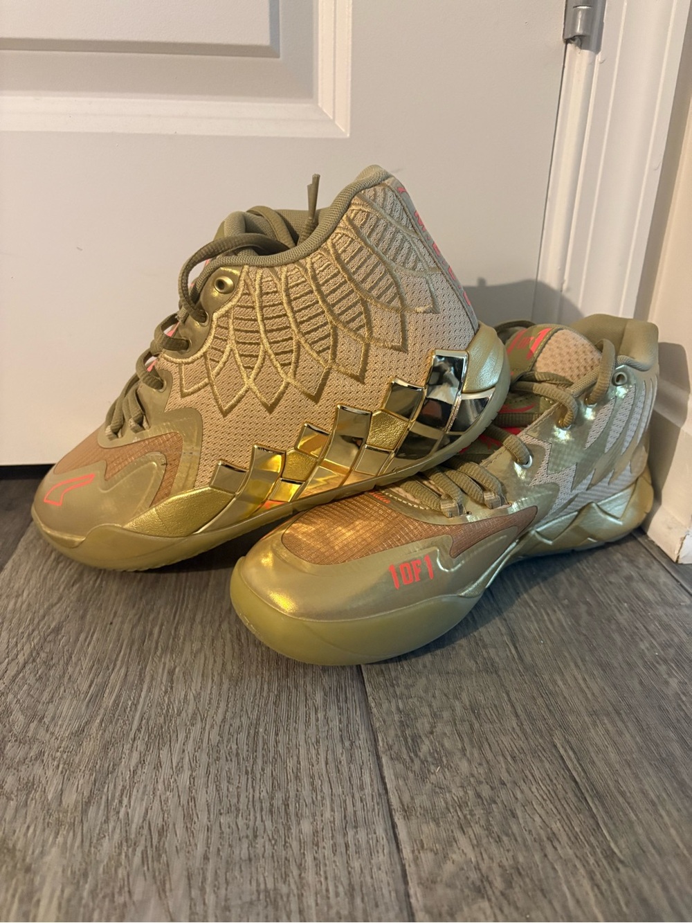 Puma LaMelo Ball MB.01 Size 9.5M - Like New Condition
